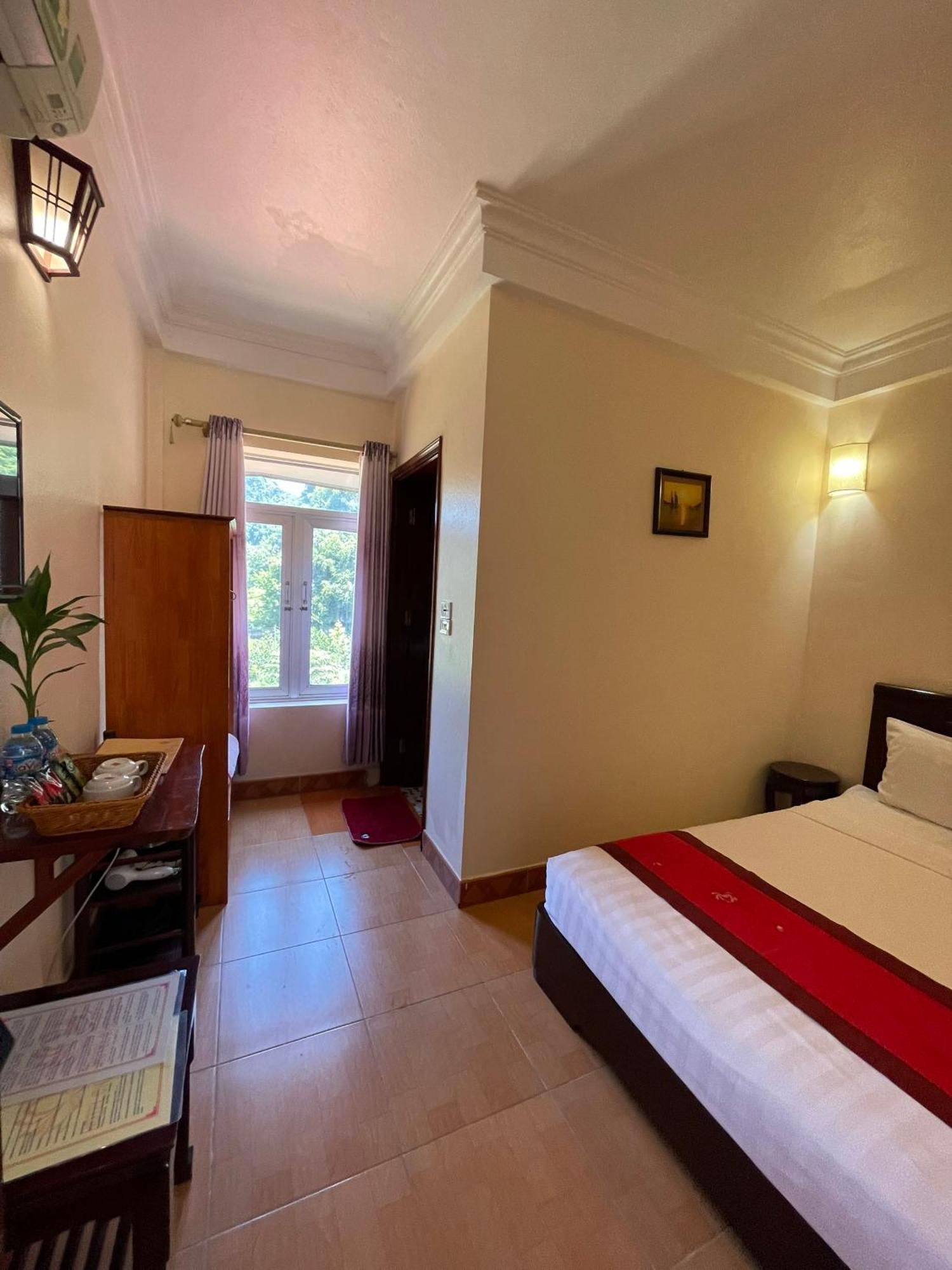 נין בין Chez Loan Hotel מראה חיצוני תמונה